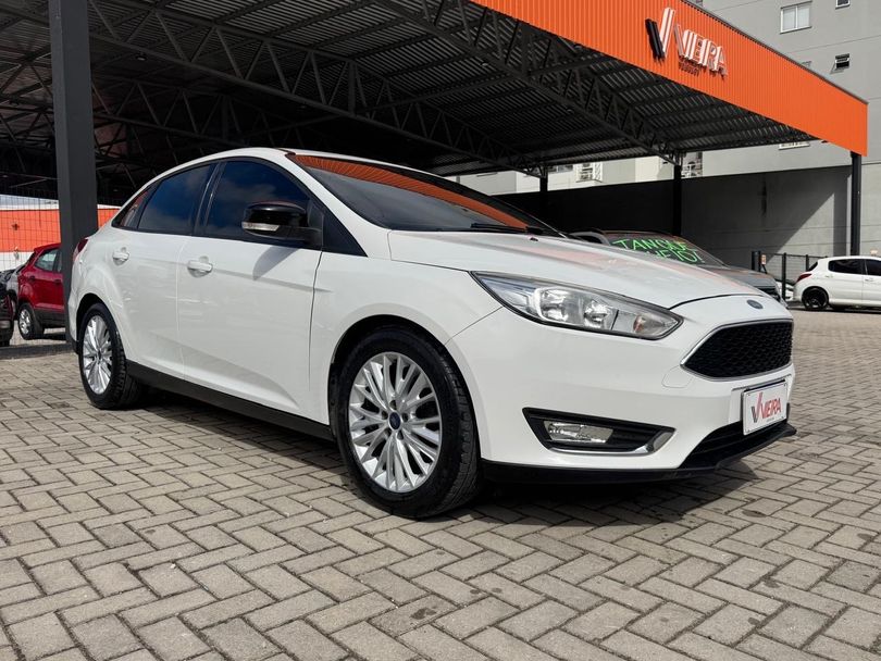 Ford Focus 2.0 16V/SE/SE Plus Flex 5p Aut.
