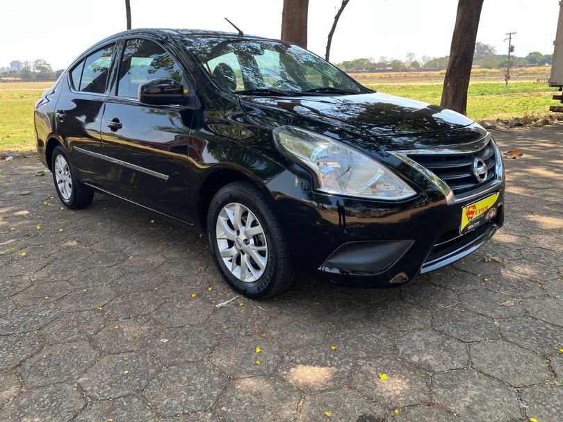 Nissan VERSA SV 1.6 16V FlexStart 4p Aut.