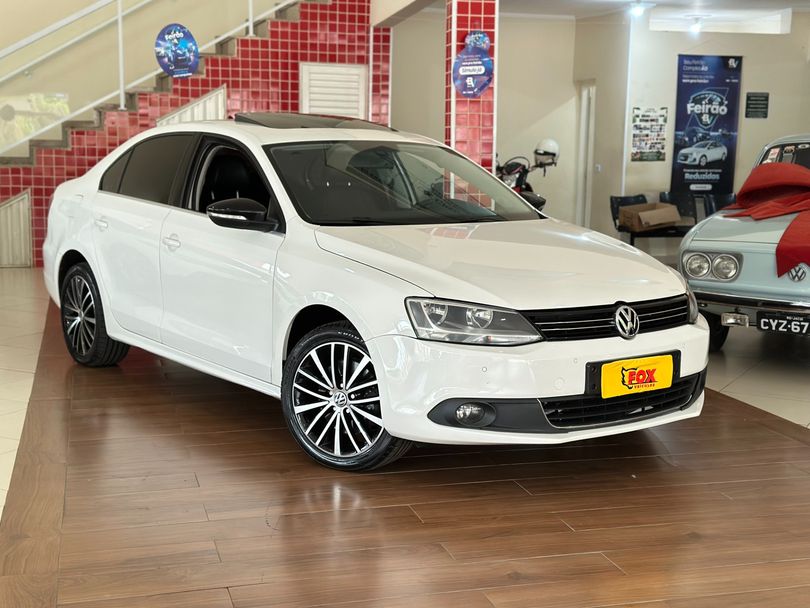 VolksWagen JETTA Highline 2.0 TSI 16V 4p Tiptronic