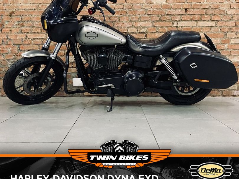 Harley DYNA SUPER GLIDE