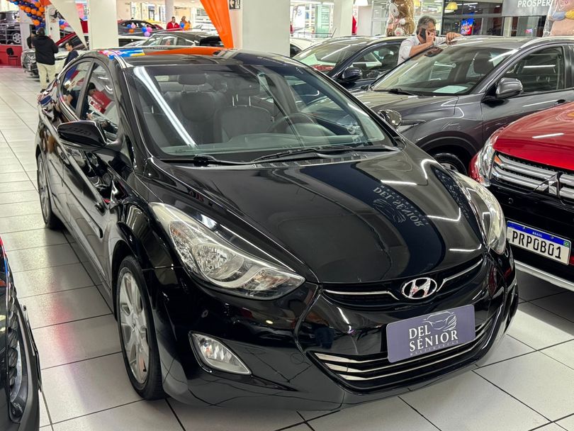 Hyundai Elantra GLS 1.8 16V Aut.