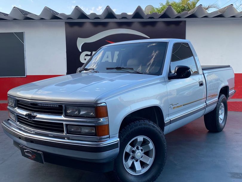 Chevrolet Silverado DLX 4.2 Diesel