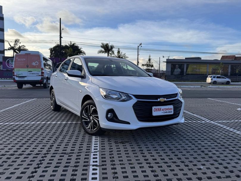 Chevrolet ONIX SEDAN Plus LT 1.0 12V Flex 4p Mec.
