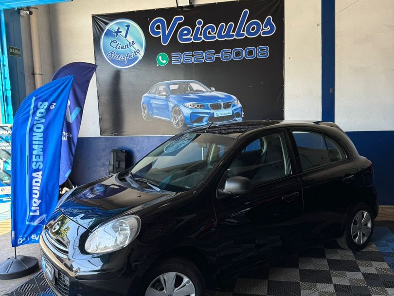 Nissan MARCH 1.0 12V Flex 5p