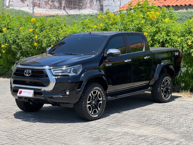 Toyota Hilux CD SRX Plus 4x4 2.8 TDI Die. Aut.