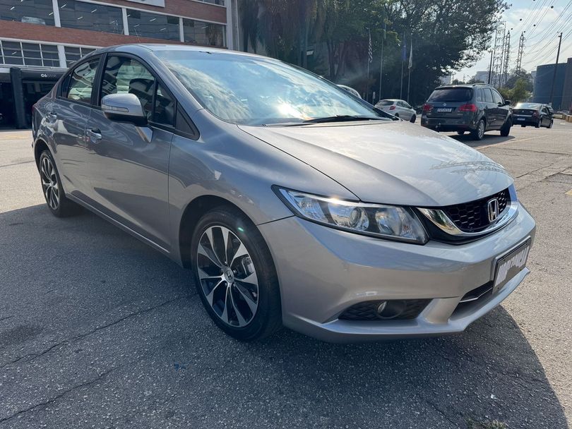 Honda Civic Sedan LXR 2.0 Flexone 16V Aut. 4p