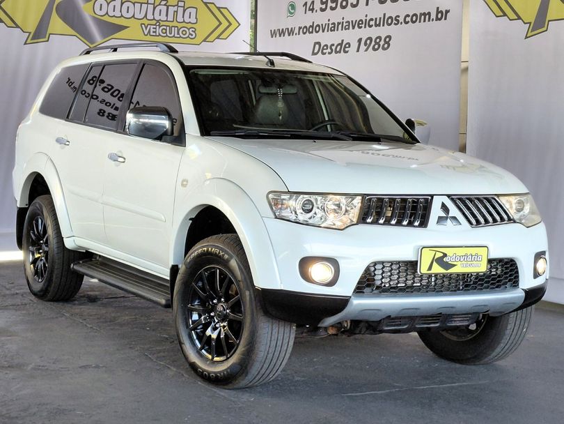 Mitsubishi Pajero DAKAR 3.2 4x4 T.I. Dies. 5p Aut.