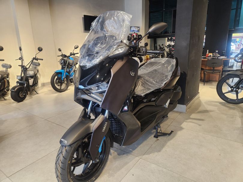 YAMAHA XMAX 300 CONNECT