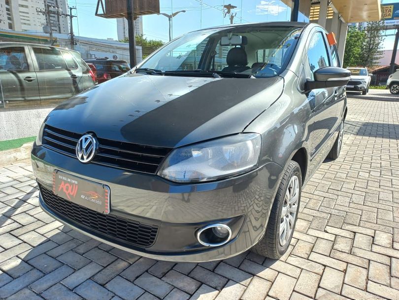 VolksWagen Fox 1.6 Mi Total Flex 8V 5p