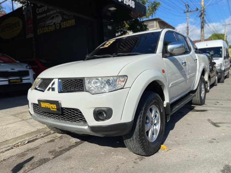 Mitsubishi L200 Triton HPE 3.2 CD TB Int.Diesel Aut