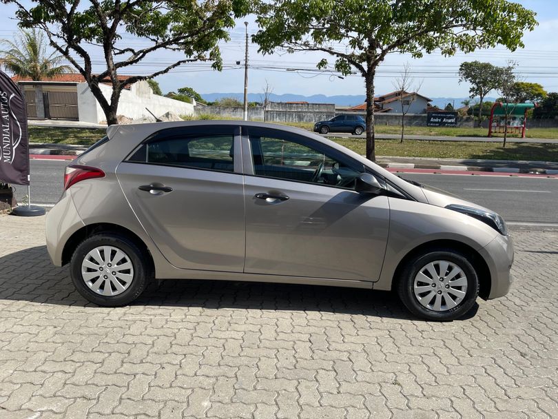 Hyundai HB20 Unique 1.0 Flex 12V Mec.