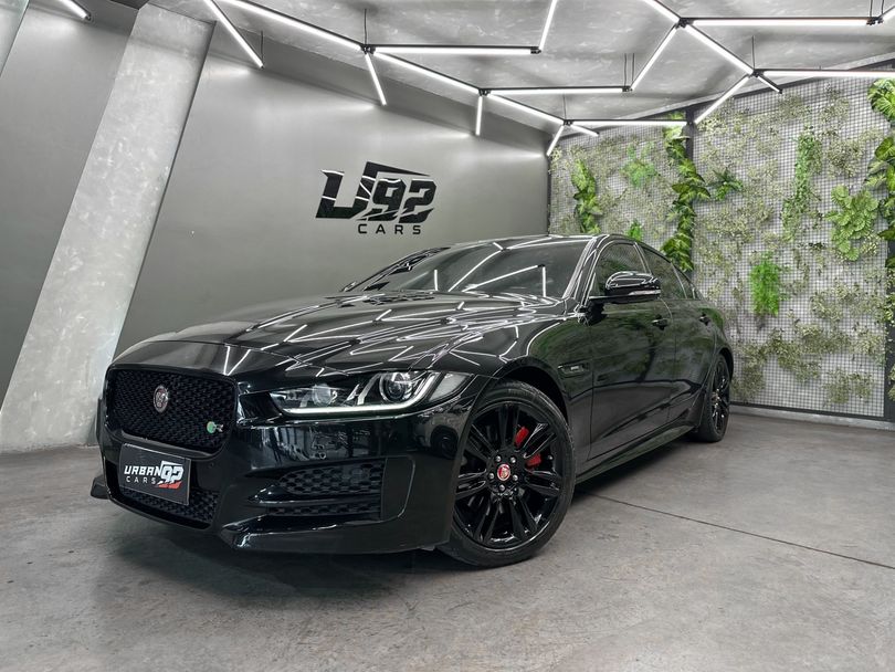 Jaguar XE 2.0 Turbocharged R-Sport Aut.