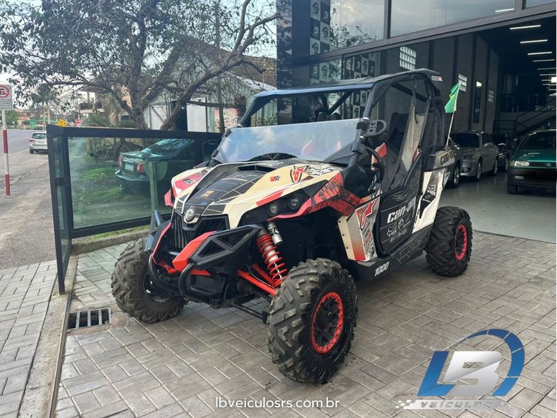 CAN AM Maverick x2