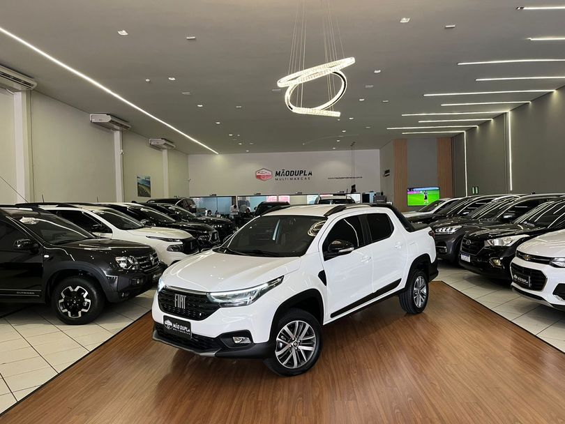 Fiat Strada Volcano 1.3 Flex 8V CD