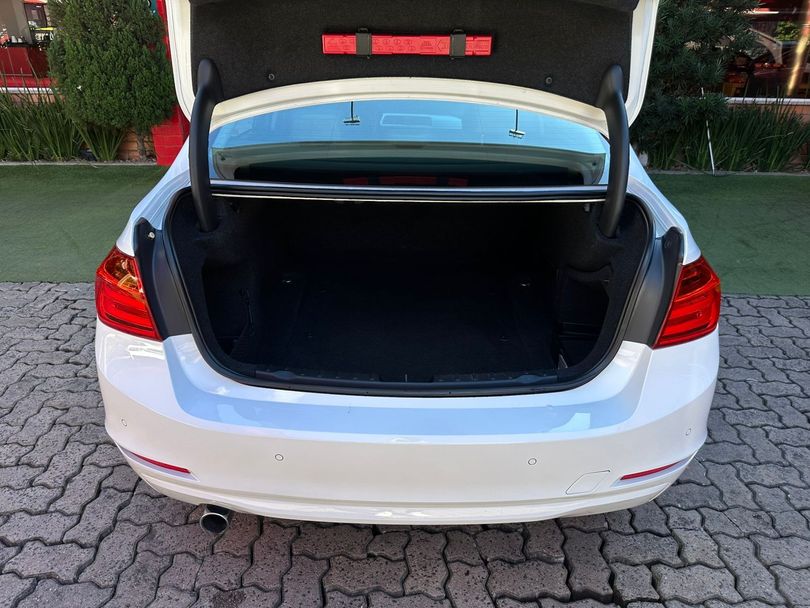 BMW BMW 320I 2.0 3B11