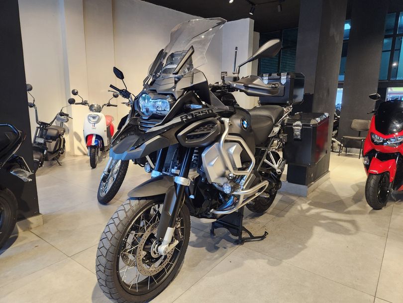 R1250GS ADVENTURE PREMIUM TRIPLE BLACK