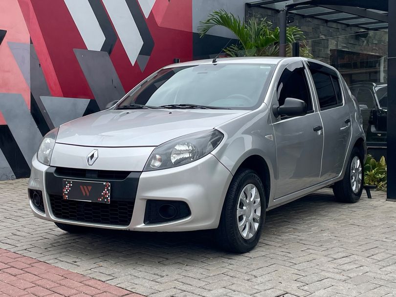 Renault SANDERO Authentique Hi-Flex 1.0 16V 5p