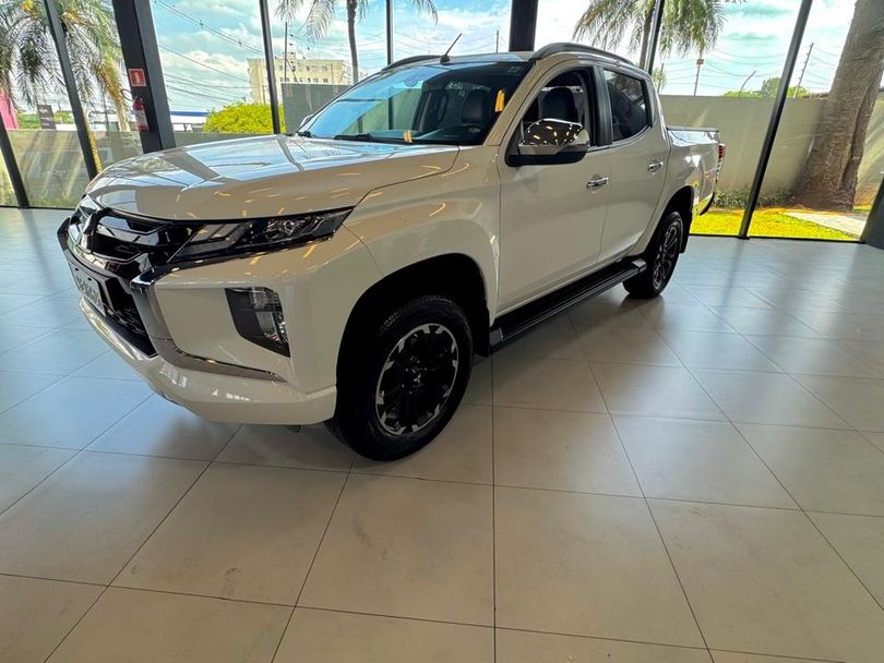 Mitsubishi L200 Triton Sport HPE 2.4 CD Diesel Aut.