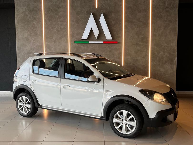 Renault SANDERO STEPWAY Hi-Flex 1.6 16V 5p Aut.