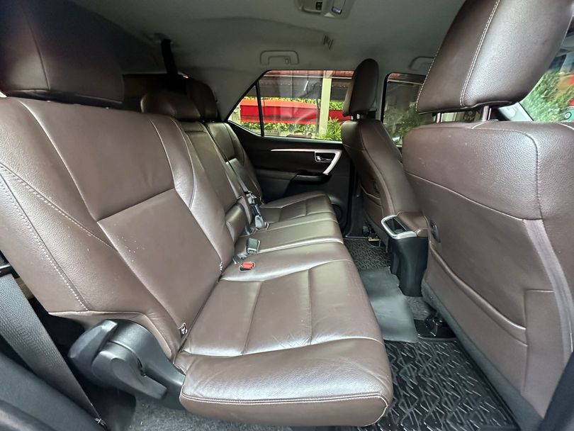 Toyota Hilux SW4 SRX 4x4 2.8 TDI 16V Dies. Aut.