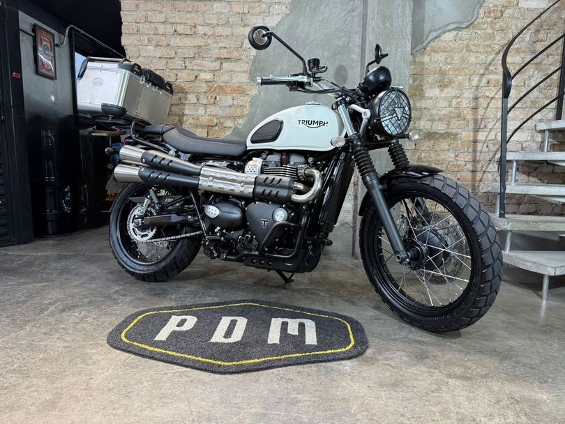 TRIUMPH STREET SCRAMBLER 900cc