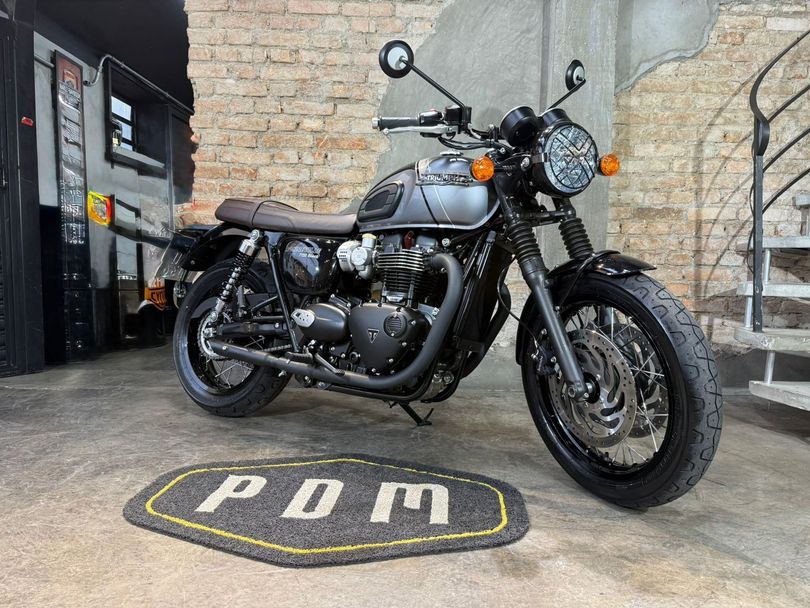 TRIUMPH BONNEVILLE T120 BLACK