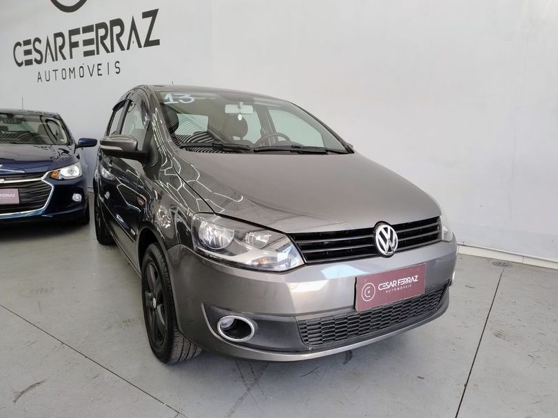 VolksWagen Fox 1.6 Mi Total Flex 8V 5p