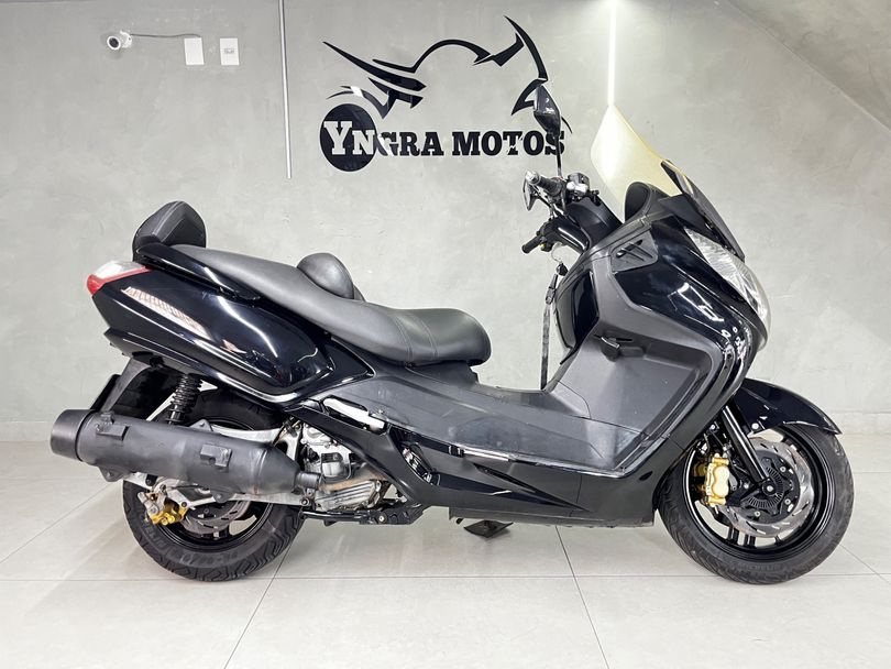 DAFRA MAXSYM 400i