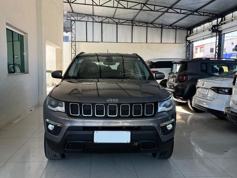 Jeep COMPASS LONGITUDE 2.0 4x4 Dies. 16V Aut.
