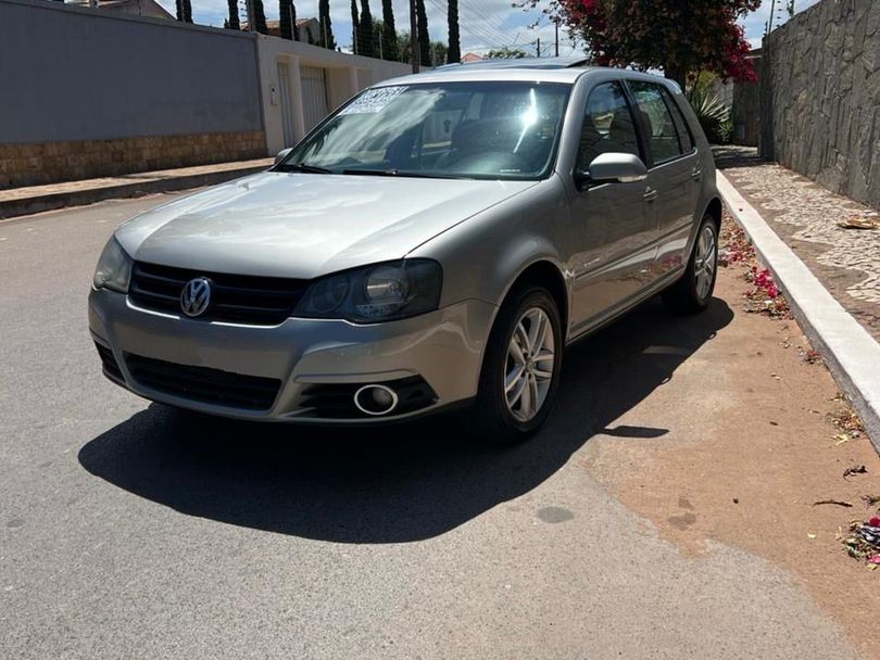 VolksWagen Golf Sportline 1.6 Mi Total Flex 8V 4p