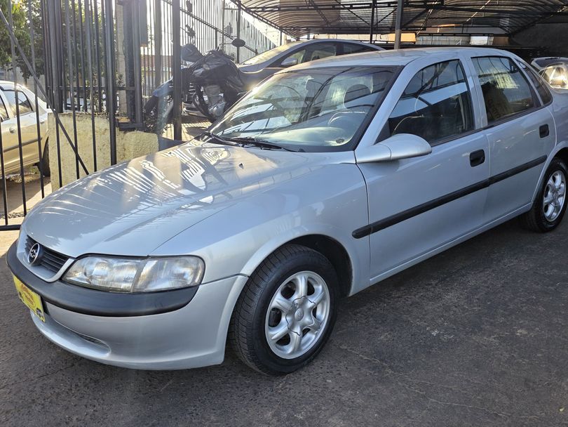 Chevrolet Vectra GL 2.2 / 2.0 MPFI