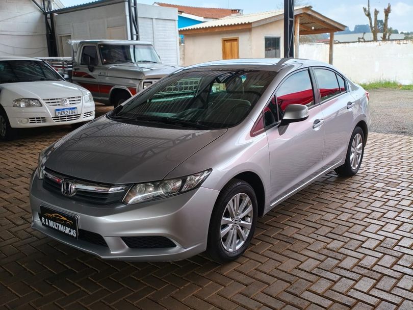 Honda Civic Sedan LXS 1.8/1.8 Flex 16V Mec. 4p