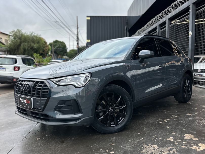 Audi Q3 Black S Line 1.4 TFSI S-tronic