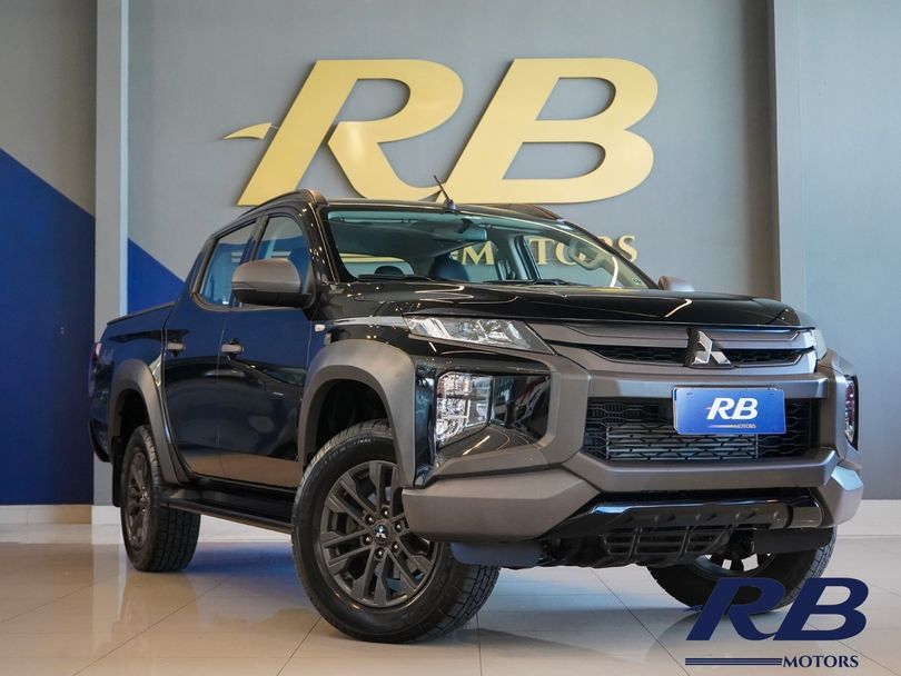 Mitsubishi L200 Tri. S. Outd. Plus 2.4 4x4 Die. Aut