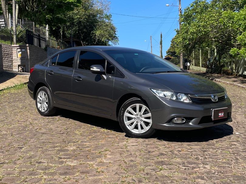 Honda Civic Sedan LXR 2.0 Flexone 16V Aut. 4p