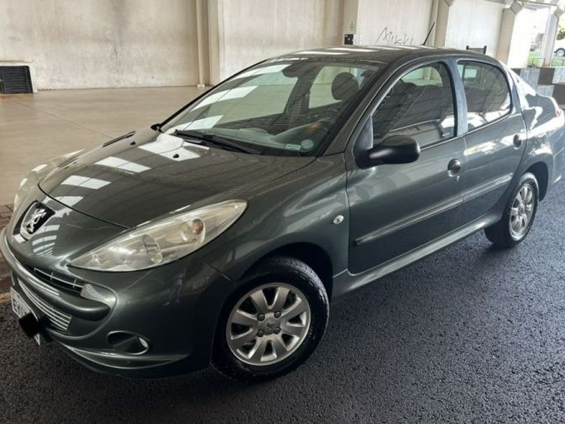 Peugeot 207 Sedan Passion XR 1.4 Flex 8V 4p