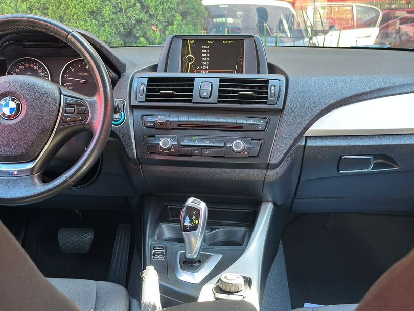 BMW 116iA 1.6 TB 16V 136cv 5p