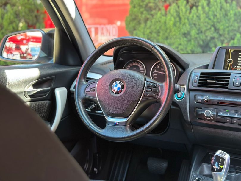 BMW 116iA 1.6 TB 16V 136cv 5p