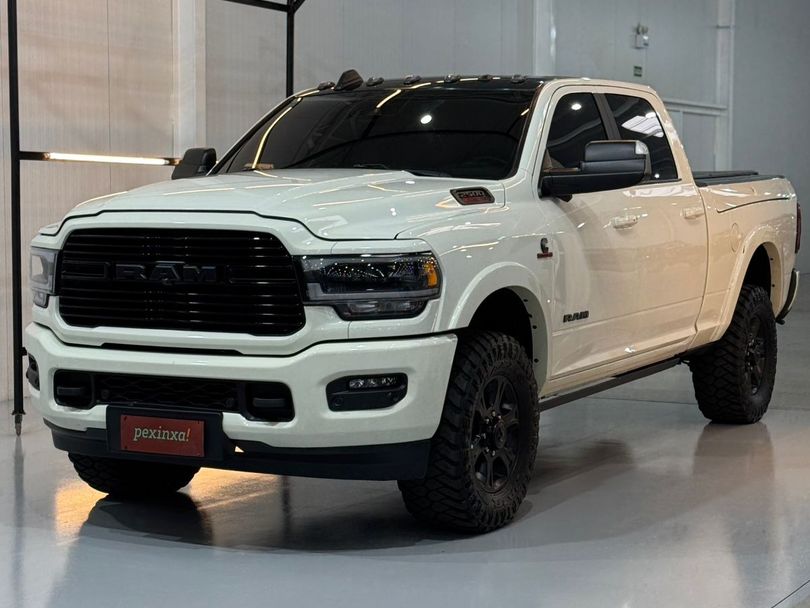 RAM 2500 LARAM. 6.7 NIGHT ED. TB CD 4x4 Die.