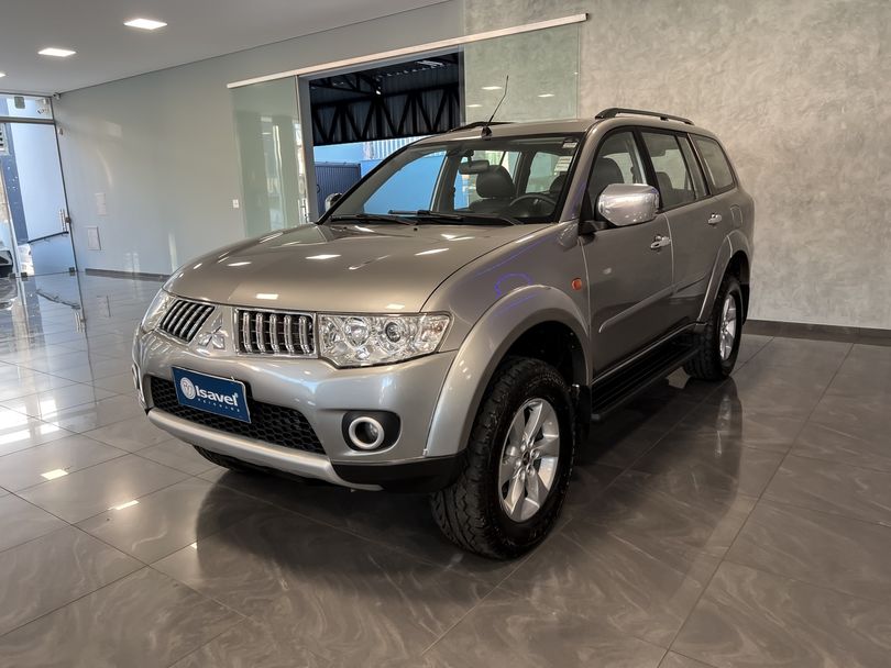 Mitsubishi Pajero DAKAR 3.2 4x4 T.I. Dies. 5p Aut.