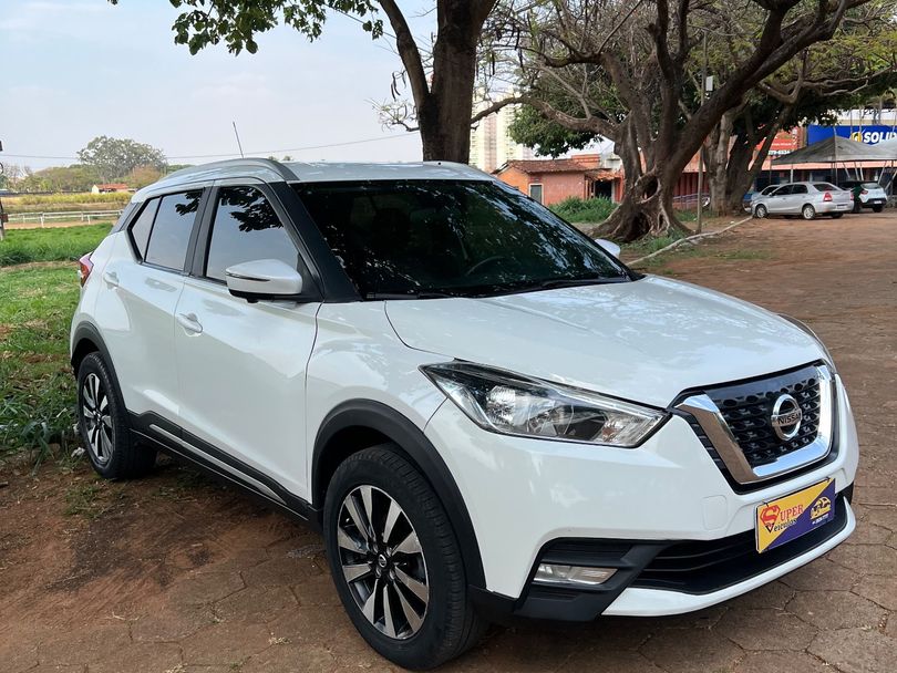 Nissan KICKS SL 1.6 16V FlexStar 5p Aut.