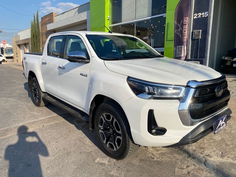 Toyota Hilux CD SRX 4x4 2.8 TDI 16V Diesel Aut.