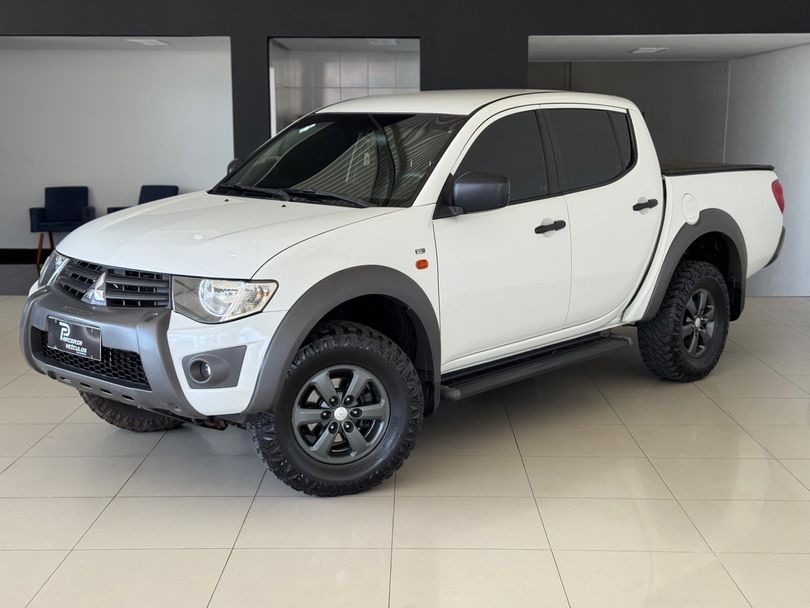 Mitsubishi L200 Tri.HLS Chrome Ed. 2.4 CD Flex Mec.