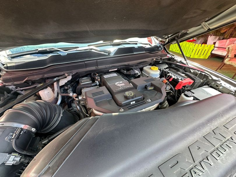 RAM 2500 LARAMIE  6.7 TDI  CD 4x4 Diesel