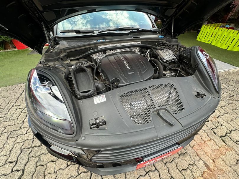 Porsche Macan 2.0 Turbo