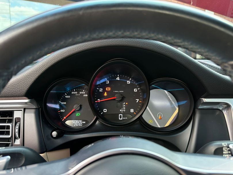 Porsche Macan 2.0 Turbo