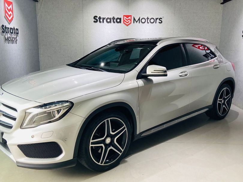 Mercedes GLA 250 Sport 2.0 TB 16V 4x2  211cv Aut.