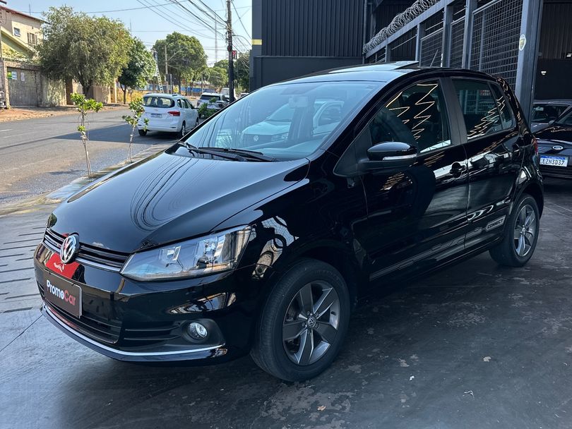 VolksWagen Fox Connect 1.6 Flex 8V 5p