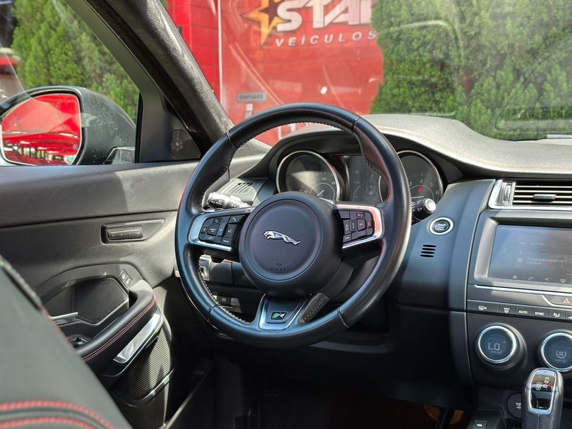 Jaguar E-Pace FIRST EDITION 2.0 AWD 249cv Aut.