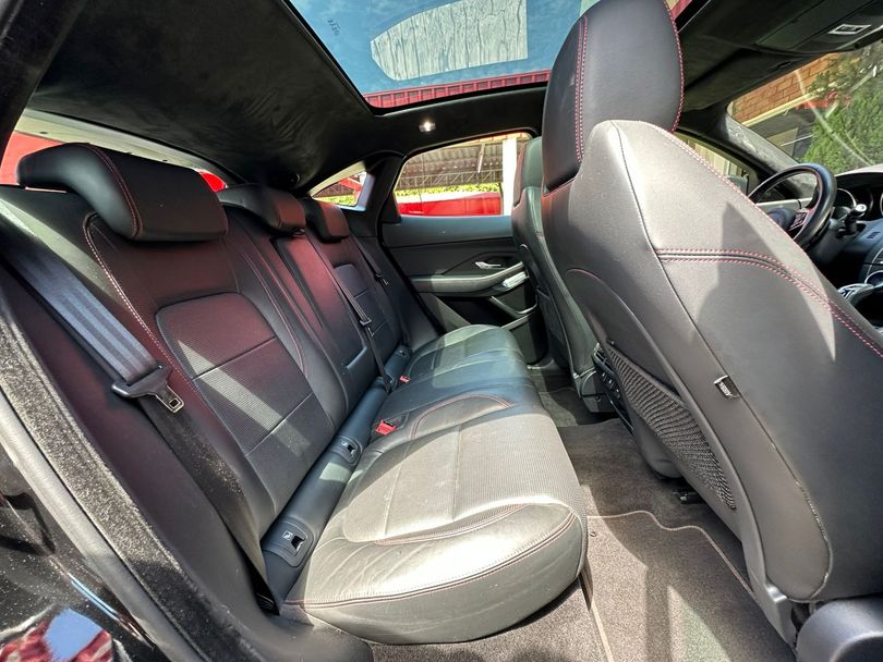 Jaguar E-Pace FIRST EDITION 2.0 AWD 249cv Aut.